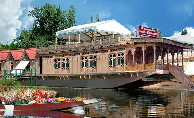  Welcom Heritage Gurkha Houseboat