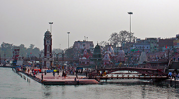 golden-triangle-and-the-ganges-10