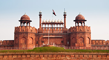 the-royal-escape-with-agra-01