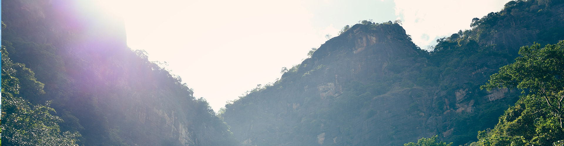 ravana-waterfall-sri-lanka